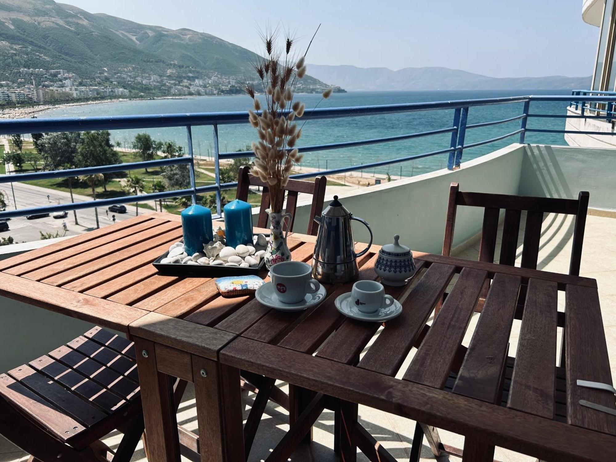 Casa Con Vista Mare Apartment วญอเรอ ภายนอก รูปภาพ